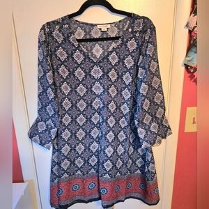 Simply Noelle Tunic Length Top Size Small/Medium NWOT